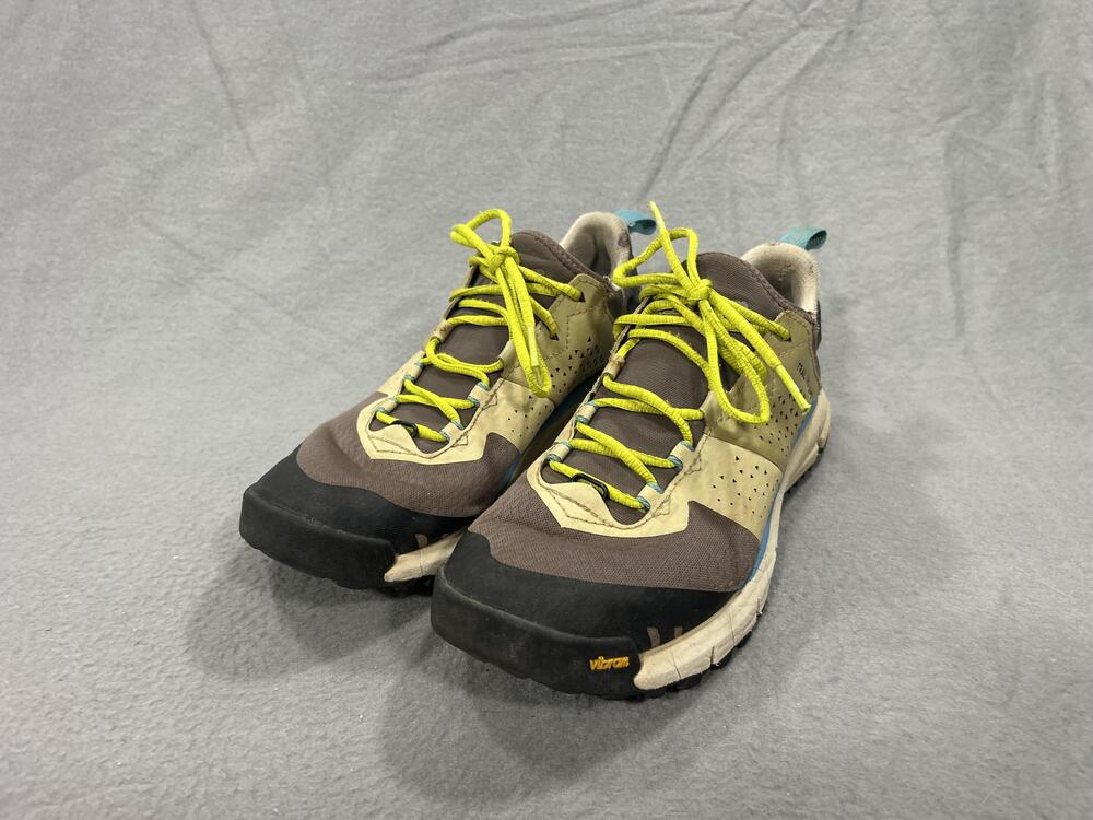 Danner Trail 2650 Campo Shoes Womens Size 9 Beige Trail Hiking Vibram Outdoor
